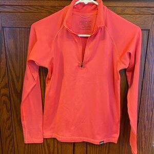 Patagonia Heavyweight Capilene Baselayer in Coral.  Like new condition Girls 12